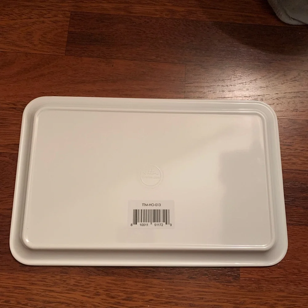 Patterned plastic tray - Picture 3 of 3